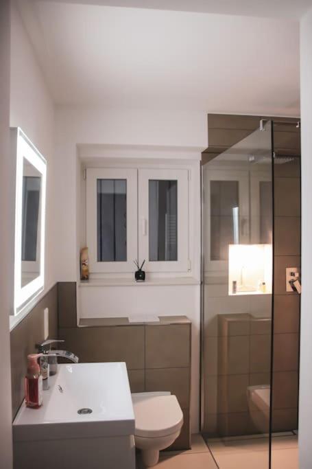 Schoene Wohnung Top Lage Koeln Work & Relax & Travel Frechen Eksteriør billede